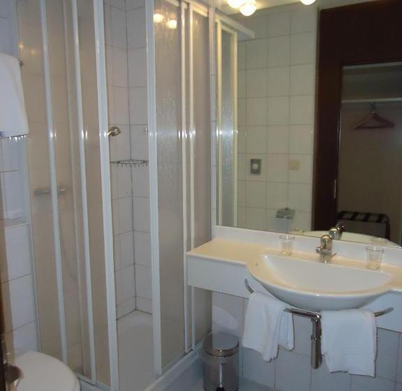 スタンダードトリプルルーム, Quellenhof Leukerbad