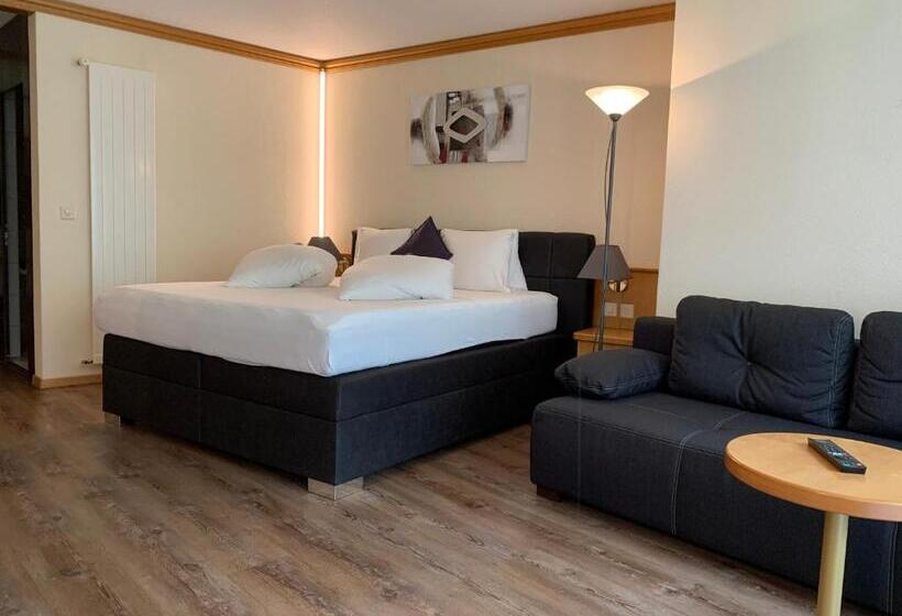 スタンダードトリプルルーム, Quellenhof Leukerbad