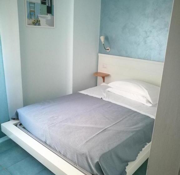 标准三人间, Rock Garden