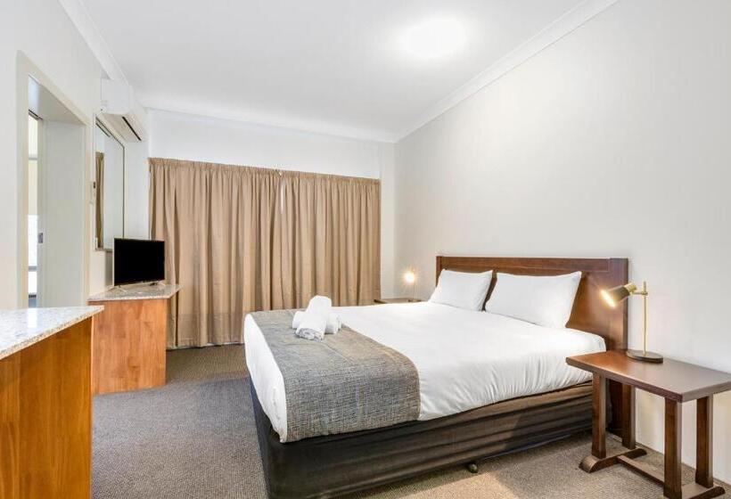 Deluxe Suite King Bed, Rockhampton Riverside Central Hotel Official