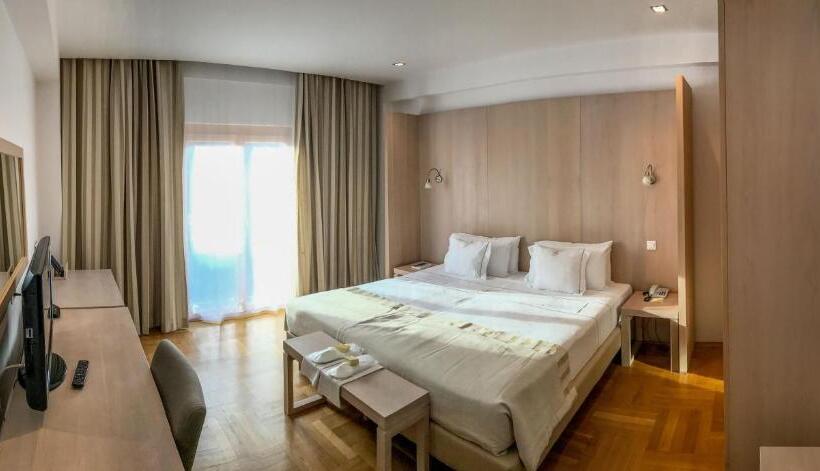 غرفة عائلية, Satu Mare City