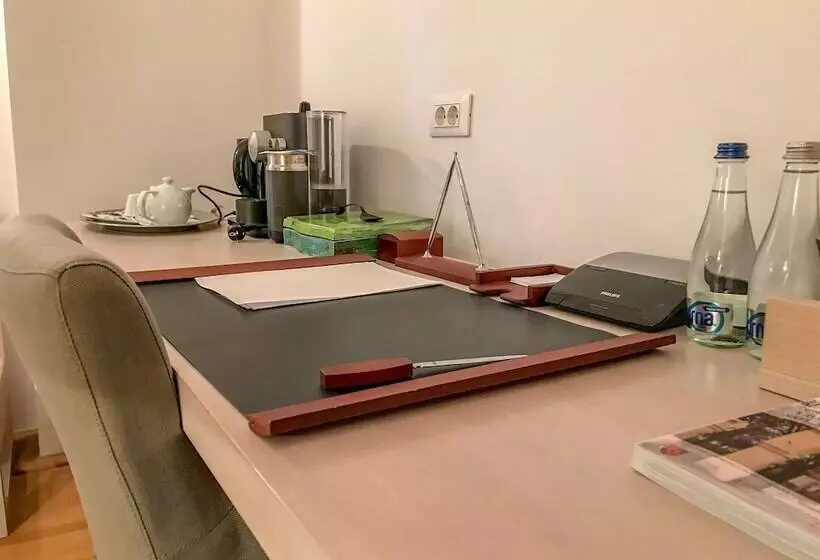 デラックススイート, Satu Mare City