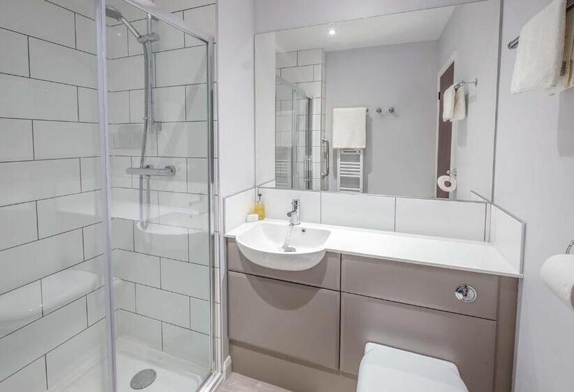 غرفة قياسية مطلّة علي البحر, Trouville Hotel By Compass Hospitality