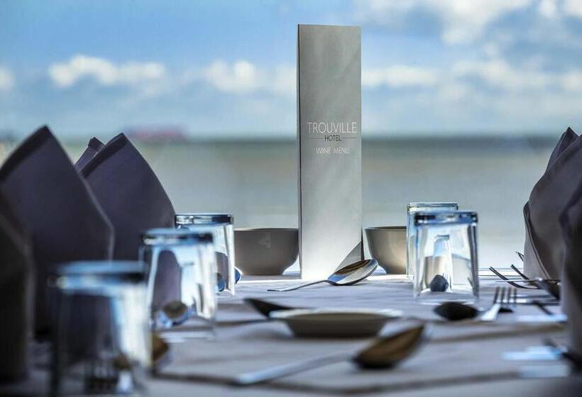 Номер Стандарт, Trouville Hotel By Compass Hospitality