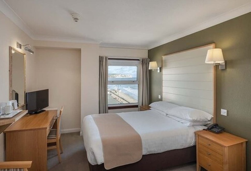 غرفة قياسية إطلالة جانبية علي البحر, Trouville Hotel By Compass Hospitality