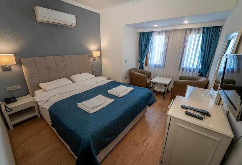 Номер Стандарт Вид на Море, Bodrum Gulet Otel