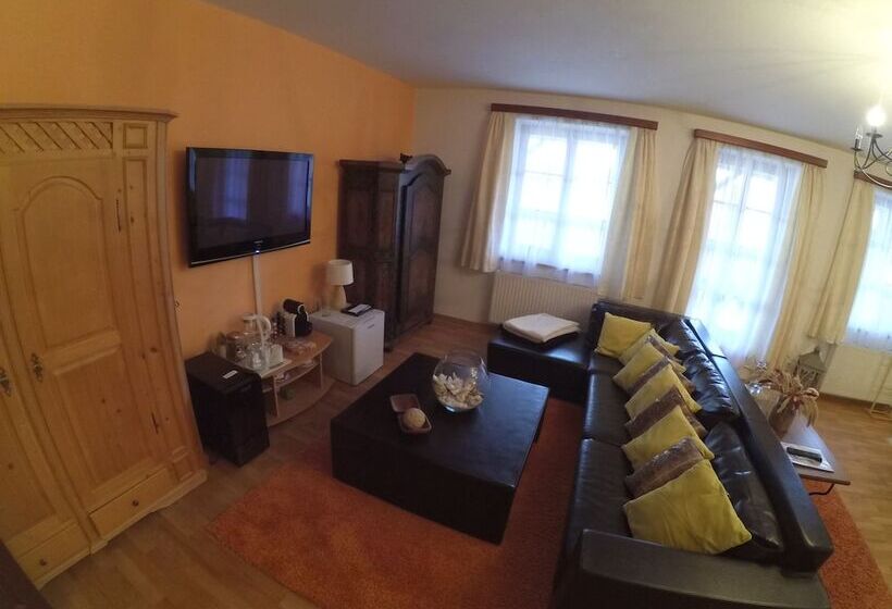 חדר סטנדרט, Atrium