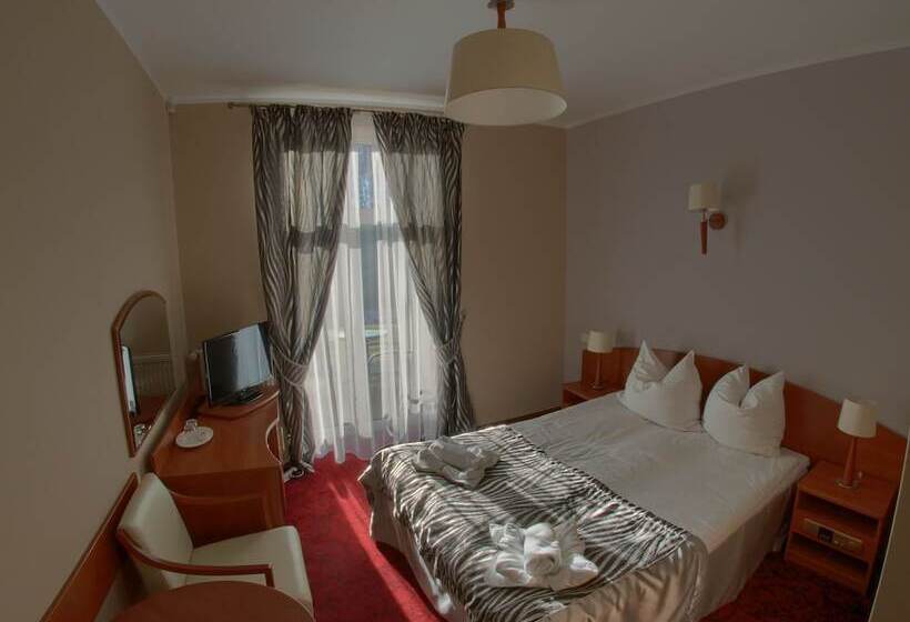 经济房, Villa Jedynak