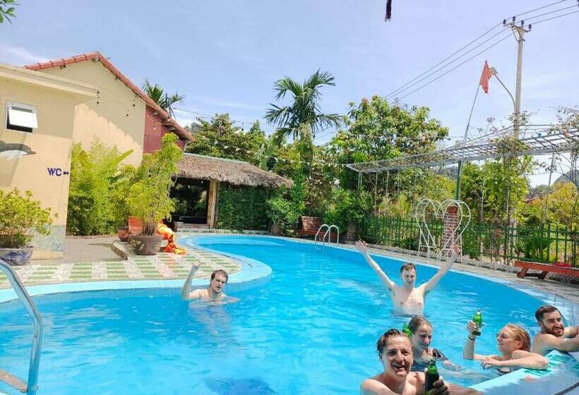 بانگلوی لوکس, Tam Coc Little River Bungalow