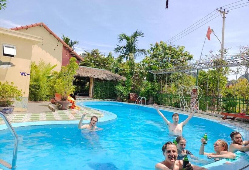 بنگله خانوادگی, Tam Coc Little River Bungalow