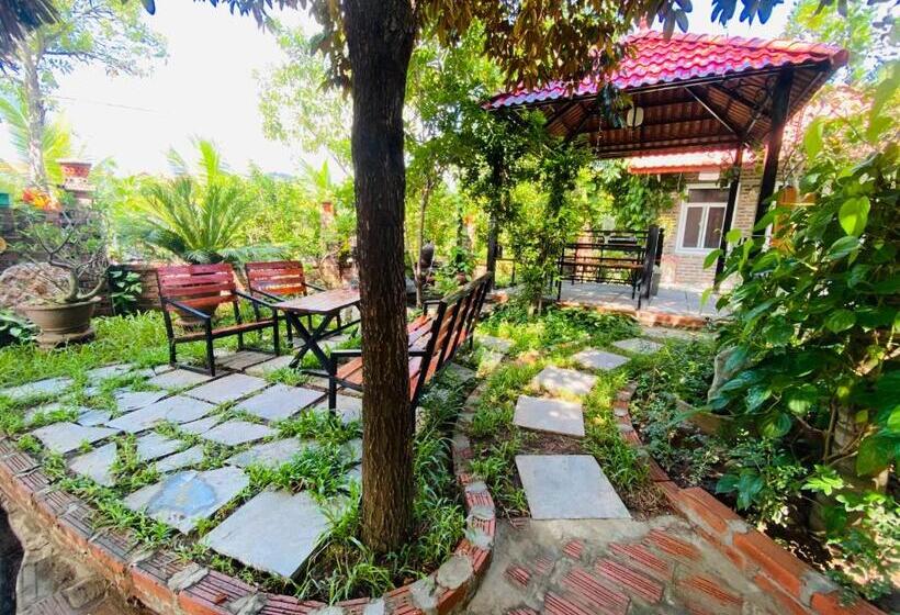 اتاق استاندارد با چشمانداز استخر, Tam Coc Little River Bungalow