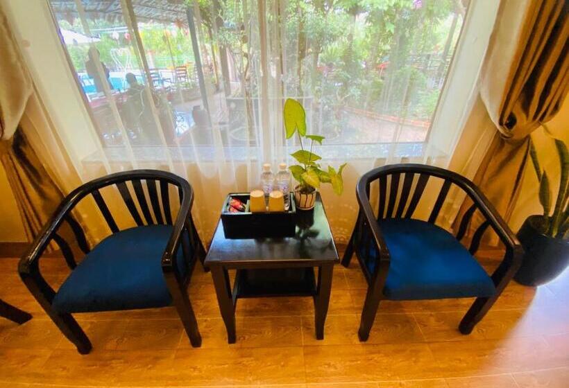 اتاق استاندارد با چشمانداز استخر, Tam Coc Little River Bungalow