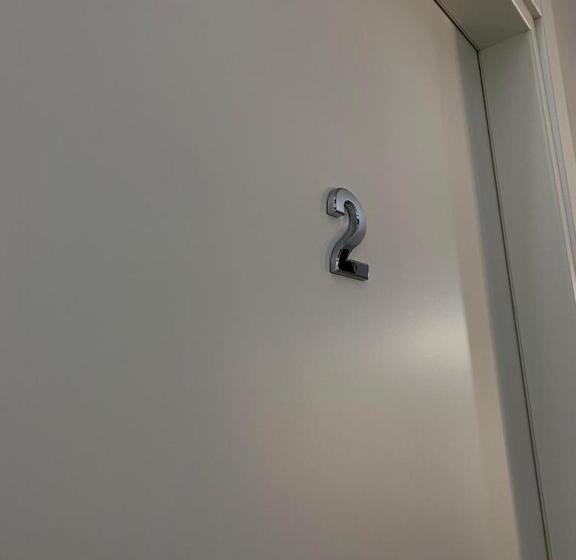 اتاق لوکس, Midtown Salerno