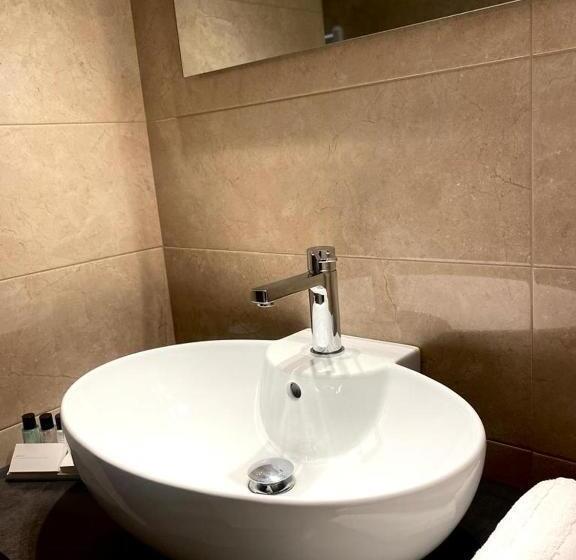 اتاق استاندارد چهار تخته, Midtown Salerno