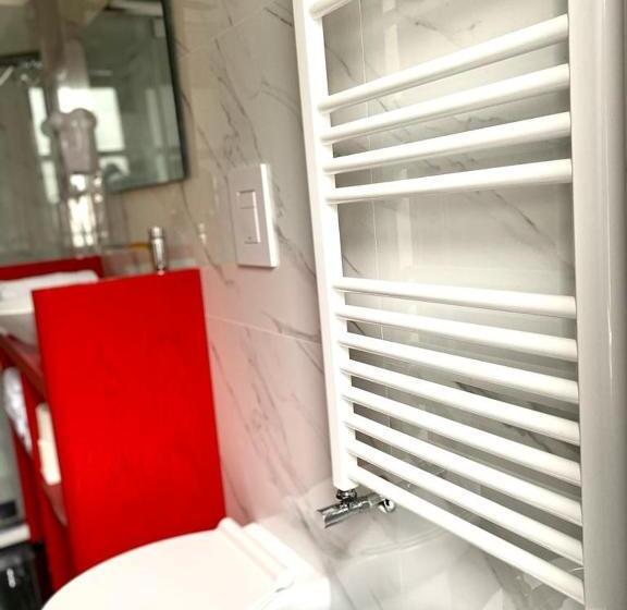 اتاق لوکس, Midtown Salerno