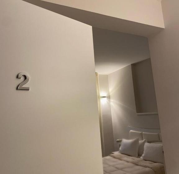 اتاق لوکس, Midtown Salerno