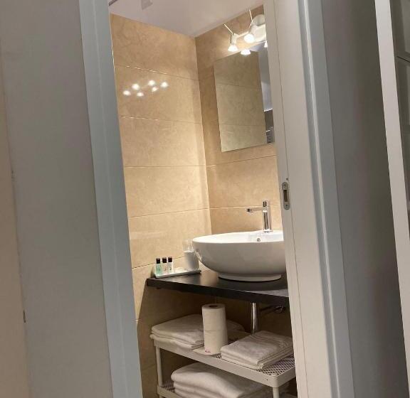 اتاق استاندارد چهار تخته, Midtown Salerno