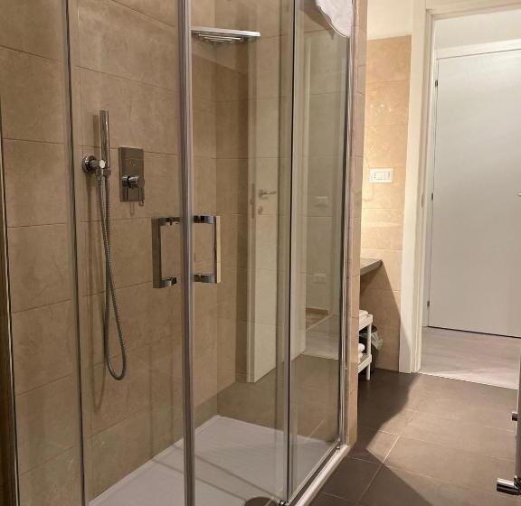 اتاق استاندارد چهار تخته, Midtown Salerno
