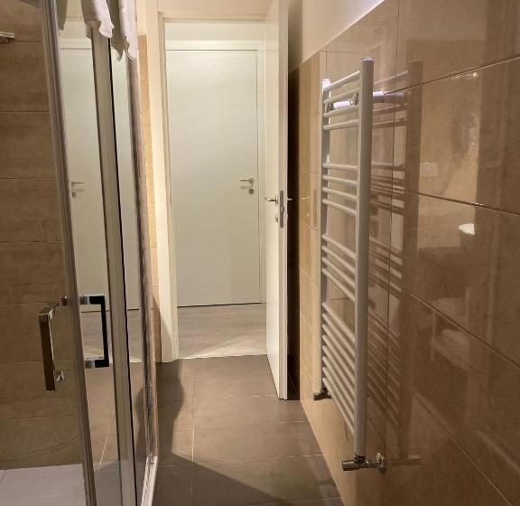 اتاق استاندارد چهار تخته, Midtown Salerno