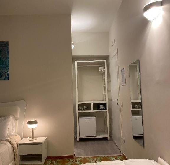 اتاق استاندارد چهار تخته, Midtown Salerno