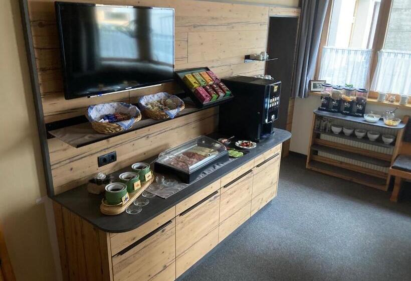 Номер Стандарт Трехместный, Garni Apart Wallamotta Silvretta Card Premium Betrieb