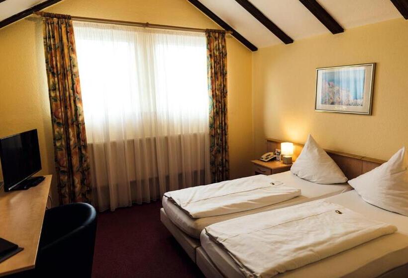 Номер Basic, Arens Hotel 327mnn