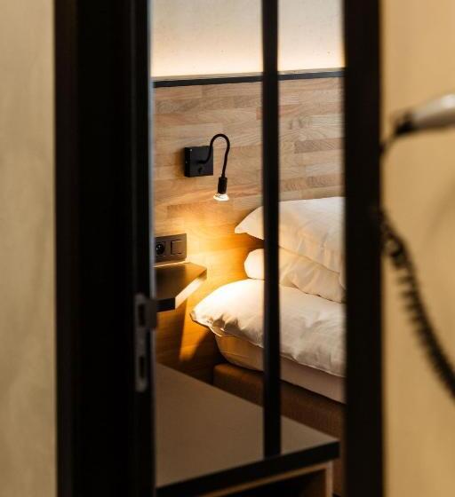 标准间带阳台, C Hotels Zeegalm