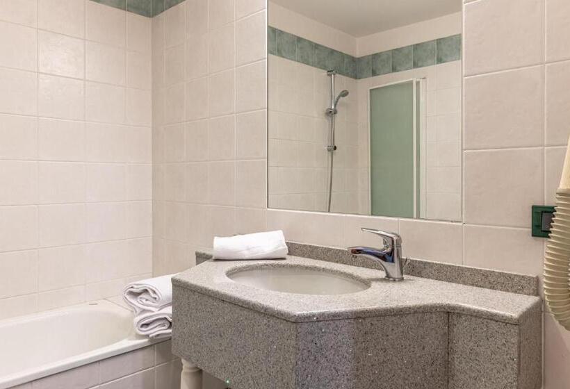 شقة غرفتين, Club Hotel Tenno