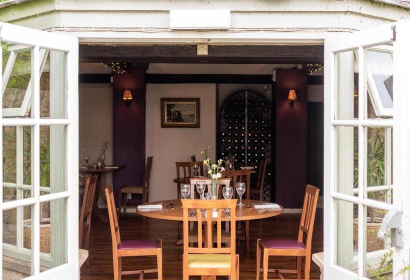 スタンダードルーム, Corinium Hotel & Restaurant