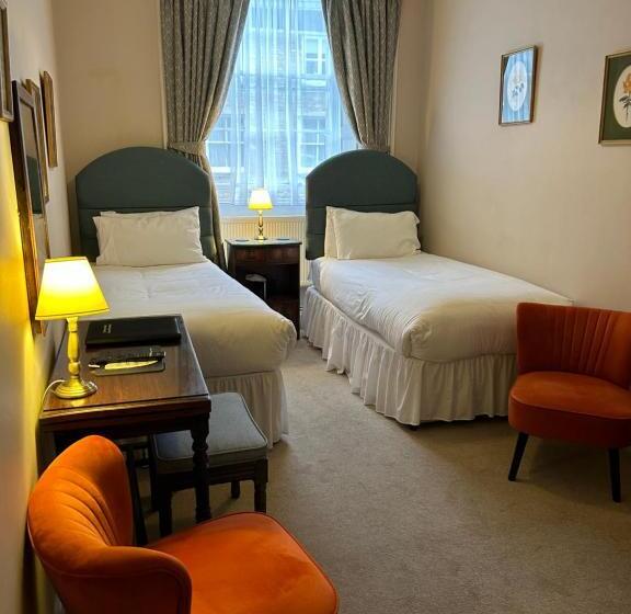 スタンダードルーム, Corinium Hotel & Restaurant