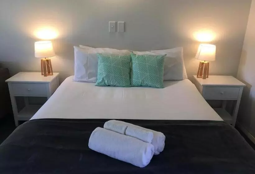 キングサイドベッドのスタンダードワンルーム, Fairway Motel & Apartments