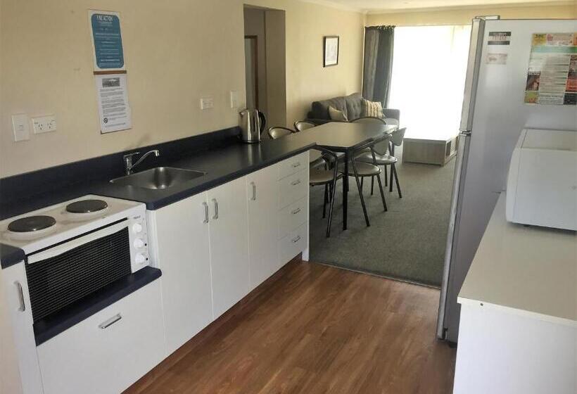 דירת דלוקס 2 חדרי שינה, Fairway Motel & Apartments