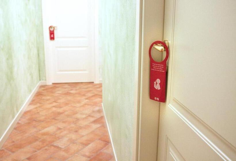 スタンダードルーム, Antichi Cortili