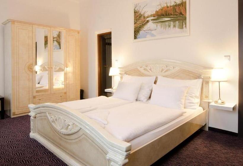 스탠다드 룸, Arcade