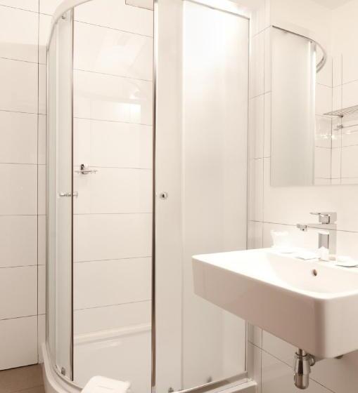 스탠다드 룸, Arcade