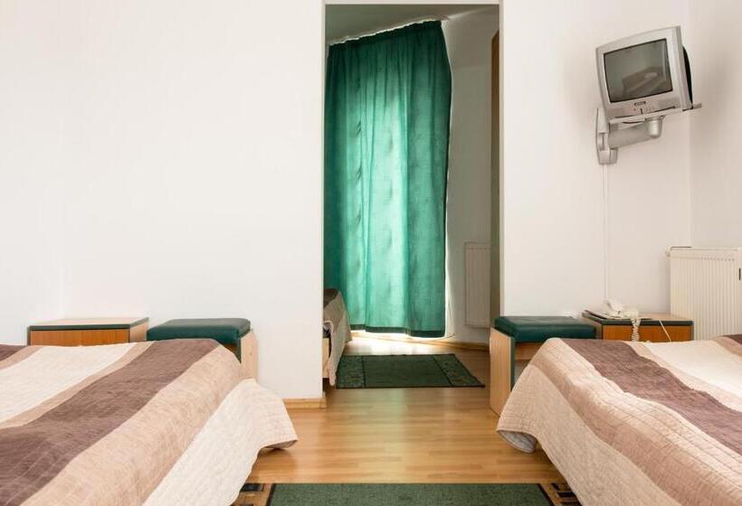 スタンダードトリプルルーム, Beta