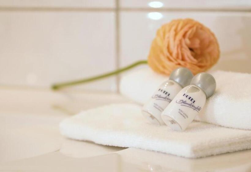 标准单人间, Blankenfeld