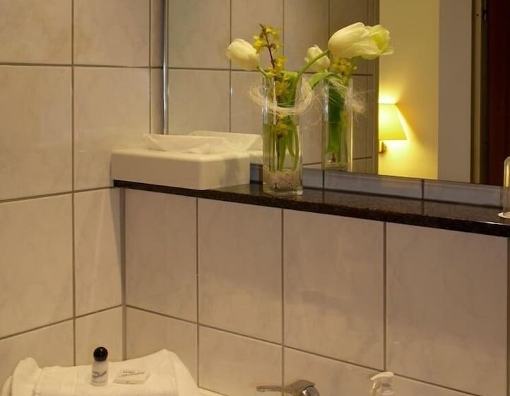 标准单人间, Blankenfeld