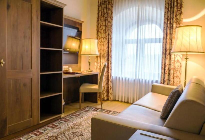 スタンダードルーム, Burg Colmberg