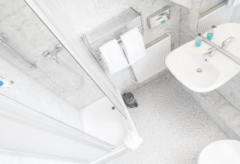 חדר סטנדרט יחיד, Carlton Mayfair