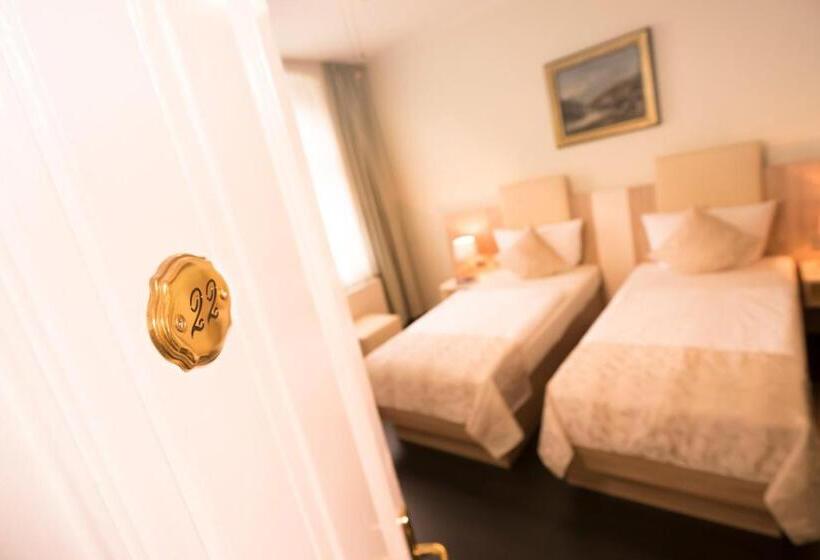 חדר סטנדרט יחיד, Carlton Mayfair