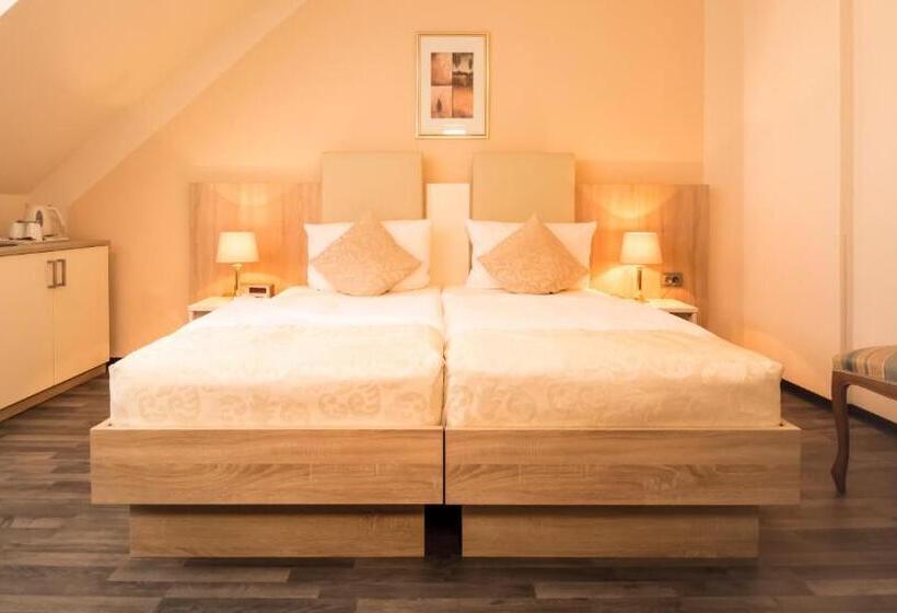 חדר סטנדרט יחיד, Carlton Mayfair