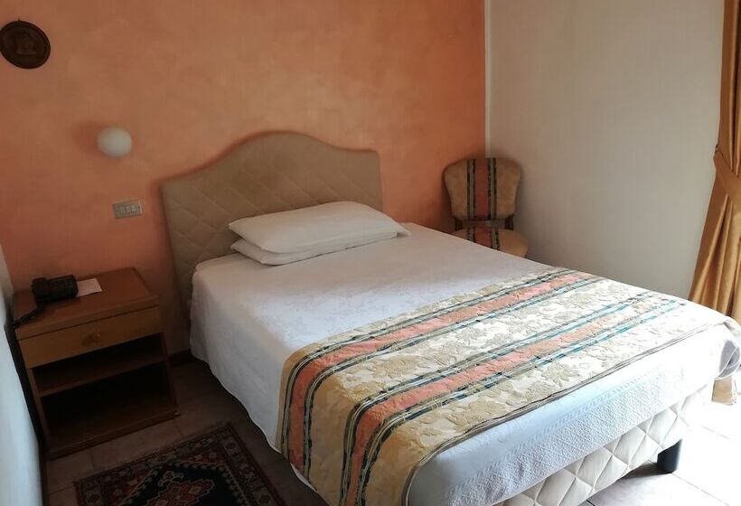 غرفة قياسية فردية, Centrale