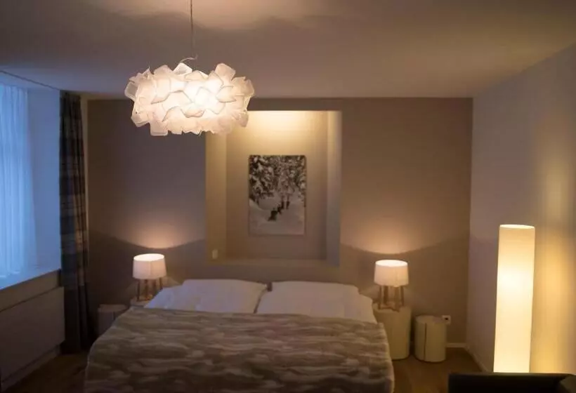 Habitació Triple Estàndard, Edelweiss
