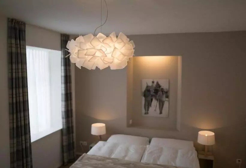 Habitació Triple Estàndard, Edelweiss