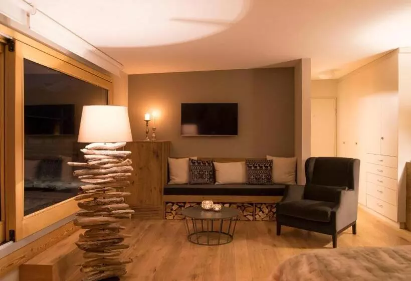 Suite Àtic, Edelweiss