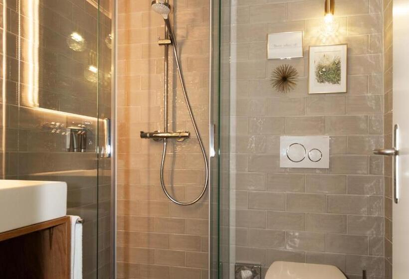 Номер Superior с Балконом, Edelweiss