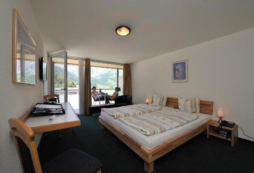 Номер Стандарт, Hahnenblick