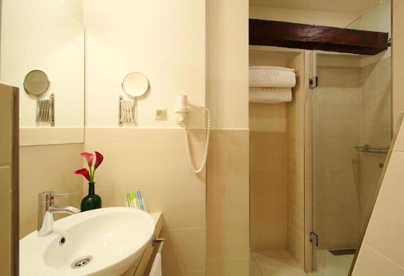 StandaardKamer, Historia & Historante