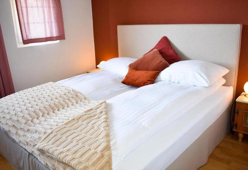 Номер Стандарт, Hostellerie D'orzival